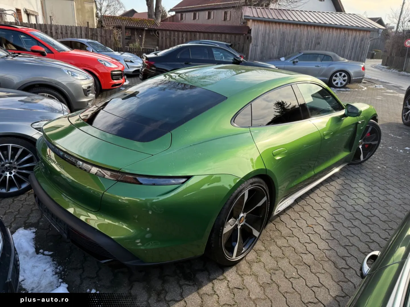 PORSCHE TAYCAN GTS  EXKLUSIV  21 ZOLL APPROVED MWST !!!