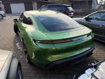 PORSCHE TAYCAN GTS  EXKLUSIV  21 ZOLL APPROVED MWST !!!