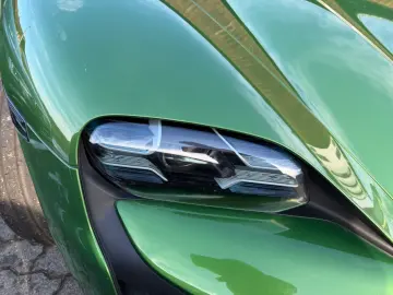 PORSCHE TAYCAN GTS  EXKLUSIV  21 ZOLL APPROVED MWST !!!