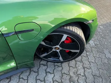 PORSCHE TAYCAN GTS  EXKLUSIV  21 ZOLL APPROVED MWST !!!