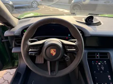 PORSCHE TAYCAN GTS  EXKLUSIV  21 ZOLL APPROVED MWST !!!