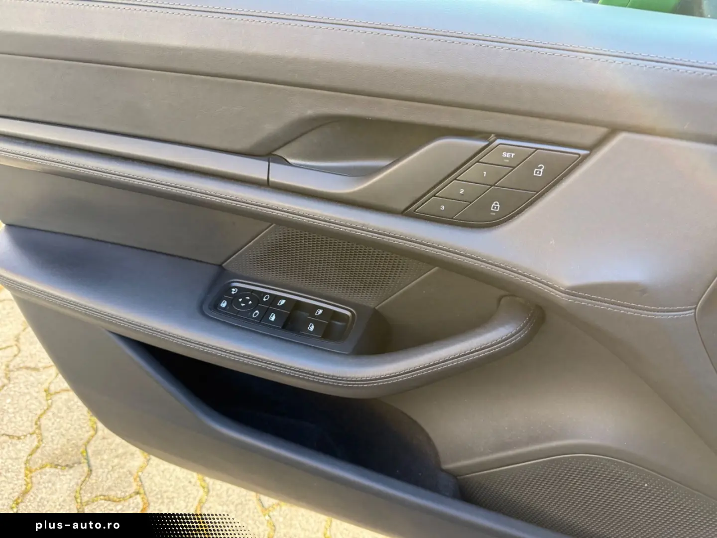 PORSCHE TAYCAN GTS  EXKLUSIV  21 ZOLL APPROVED MWST !!!