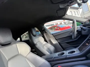 PORSCHE TAYCAN GTS  EXKLUSIV  21 ZOLL APPROVED MWST !!!