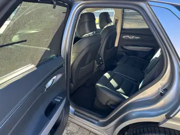 GENESIS GV70 Luxury 4WD