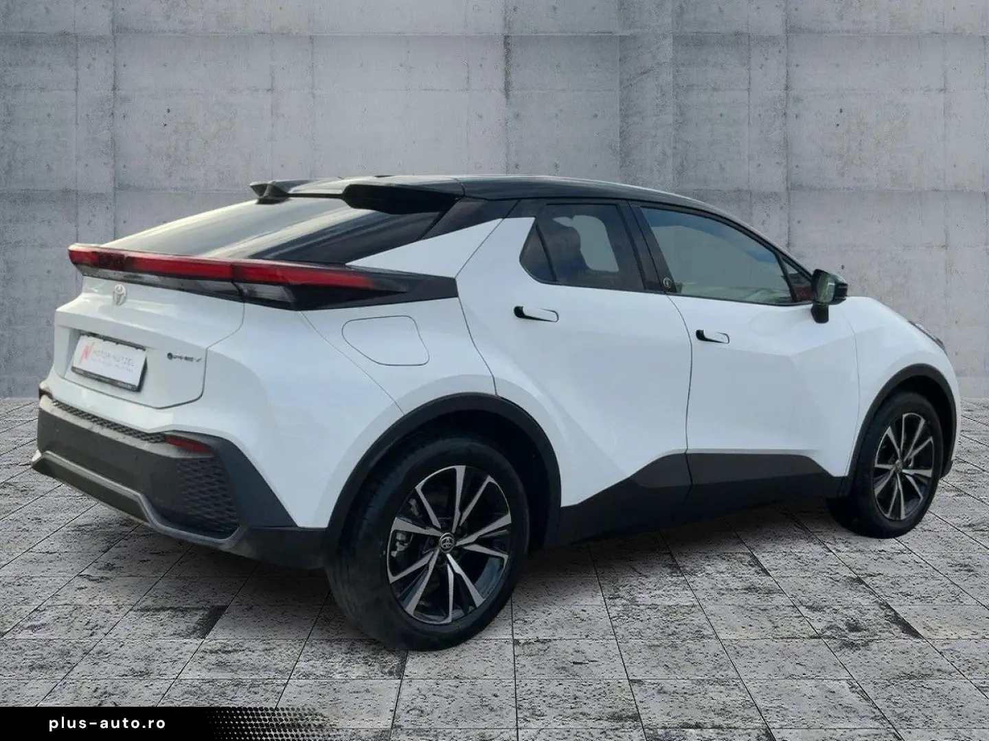 TOYOTA C-HR 2.0 Plug-In Team D