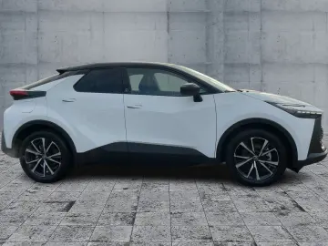 TOYOTA C-HR 2.0 Plug-In Team D