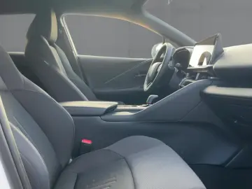 TOYOTA C-HR 2.0 Plug-In Team D