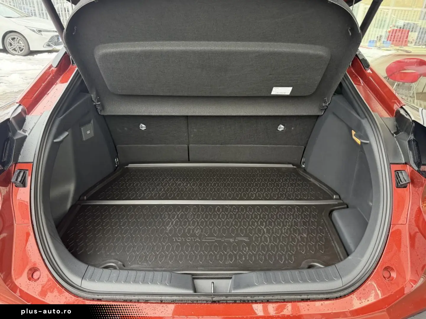 TOYOTA C-HR 2.0 Plug-in-Hyb Teamplayer 279 ohne Anza.