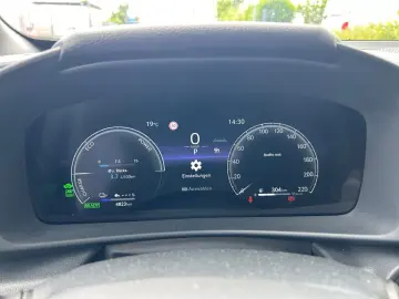 TOYOTA C-HR - 2.0 l Plugin 4x2 Teamplayer CVT LM LED