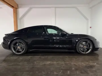 PORSCHE Taycan 4 S Beifahrer Display PSCB 360  Head Up