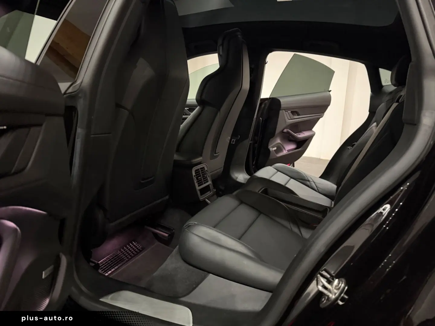 PORSCHE Taycan 4 S Beifahrer Display PSCB 360  Head Up