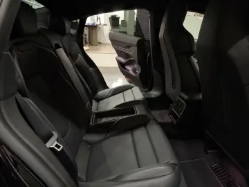 PORSCHE Taycan 4 S Beifahrer Display PSCB 360  Head Up