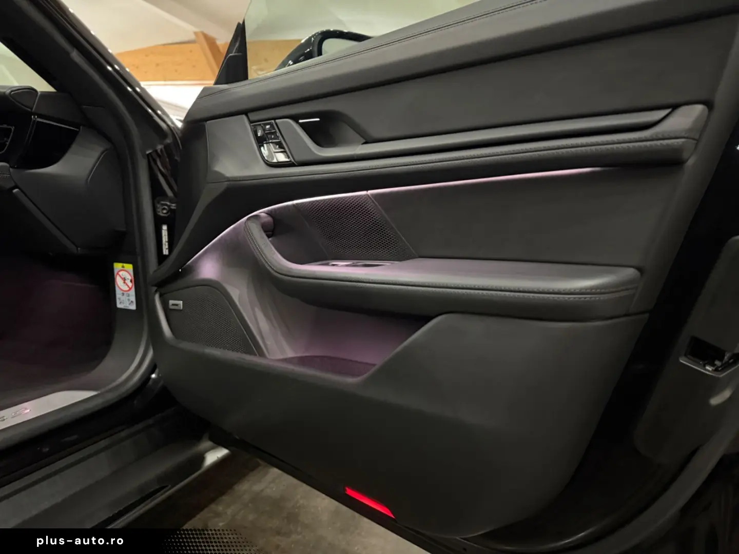 PORSCHE Taycan 4 S Beifahrer Display PSCB 360  Head Up