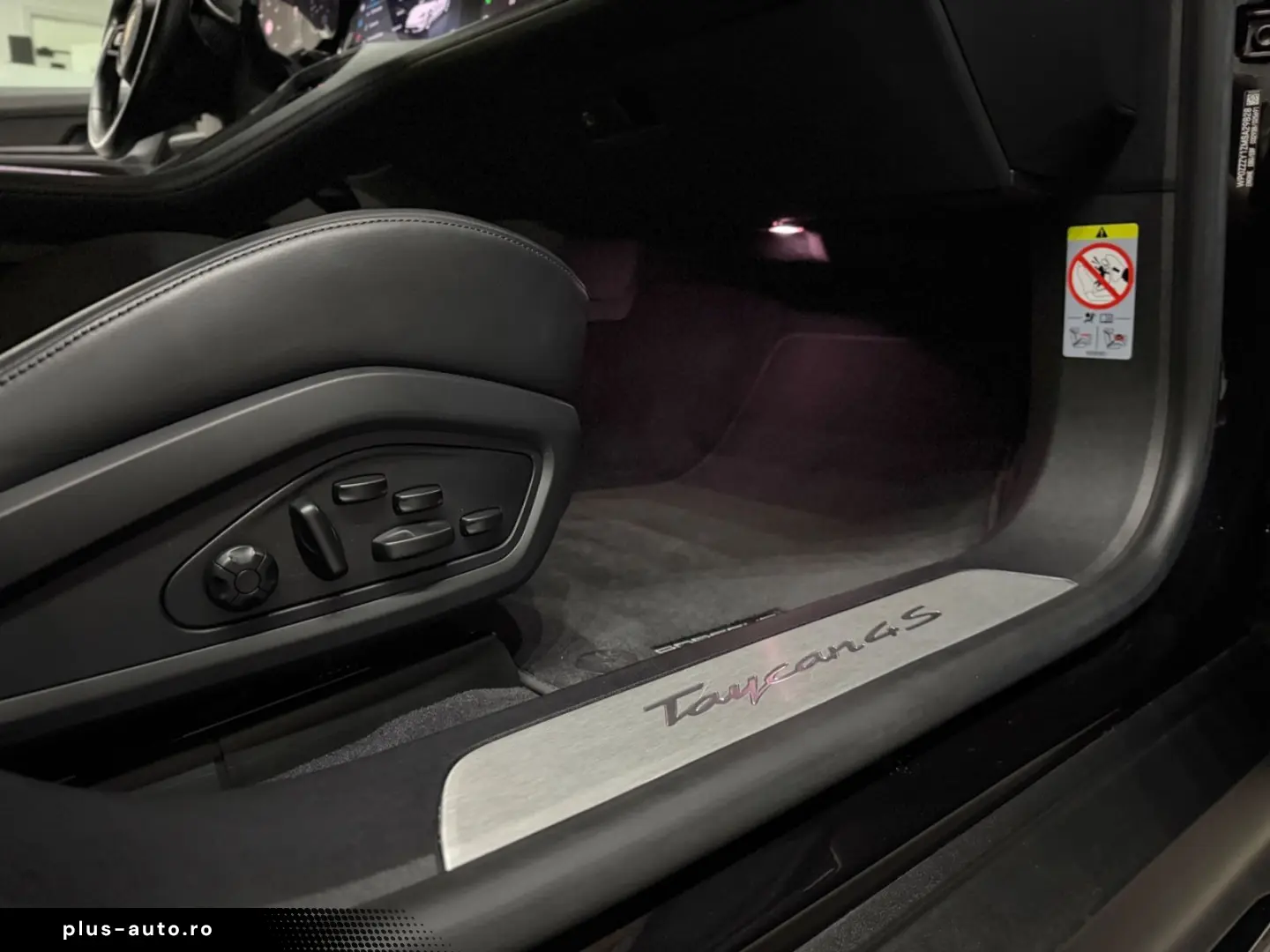 PORSCHE Taycan 4 S Beifahrer Display PSCB 360  Head Up