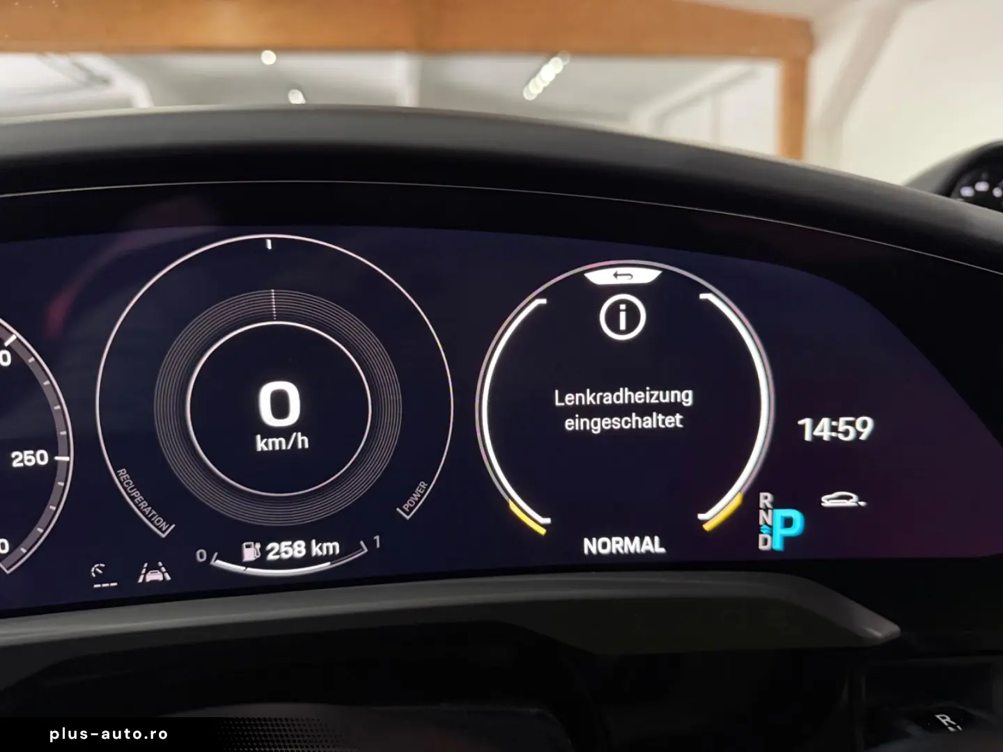 PORSCHE Taycan 4 S Beifahrer Display PSCB 360  Head Up