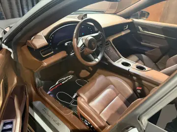 PORSCHE Taycan Cross Turismo 4 S