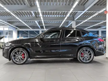 BMW X4 xDrive20i M Sport HUD PANO ACC RFK NAVI LED