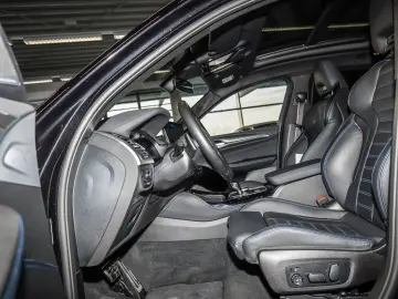 BMW X4 xDrive20i M Sport HUD PANO ACC RFK NAVI LED