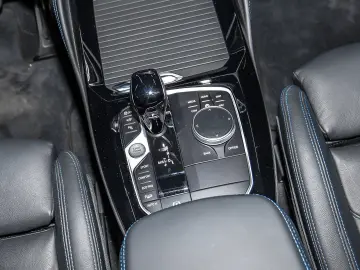 BMW X4 xDrive20i M Sport HUD PANO ACC RFK NAVI LED