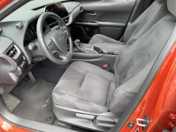 LEXUS UX 250h Style Edition CloudNavi KAM DAB SHZ