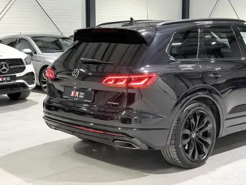 VW Touareg R 462cai Panoramic IQ Light ACC Keyless HeadUp