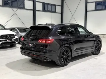 VW Touareg R 462cai Panoramic IQ Light ACC Keyless HeadUp