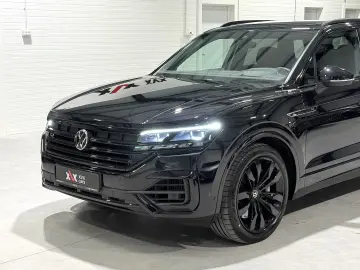 VW Touareg R 462cai Panoramic IQ Light ACC Keyless HeadUp