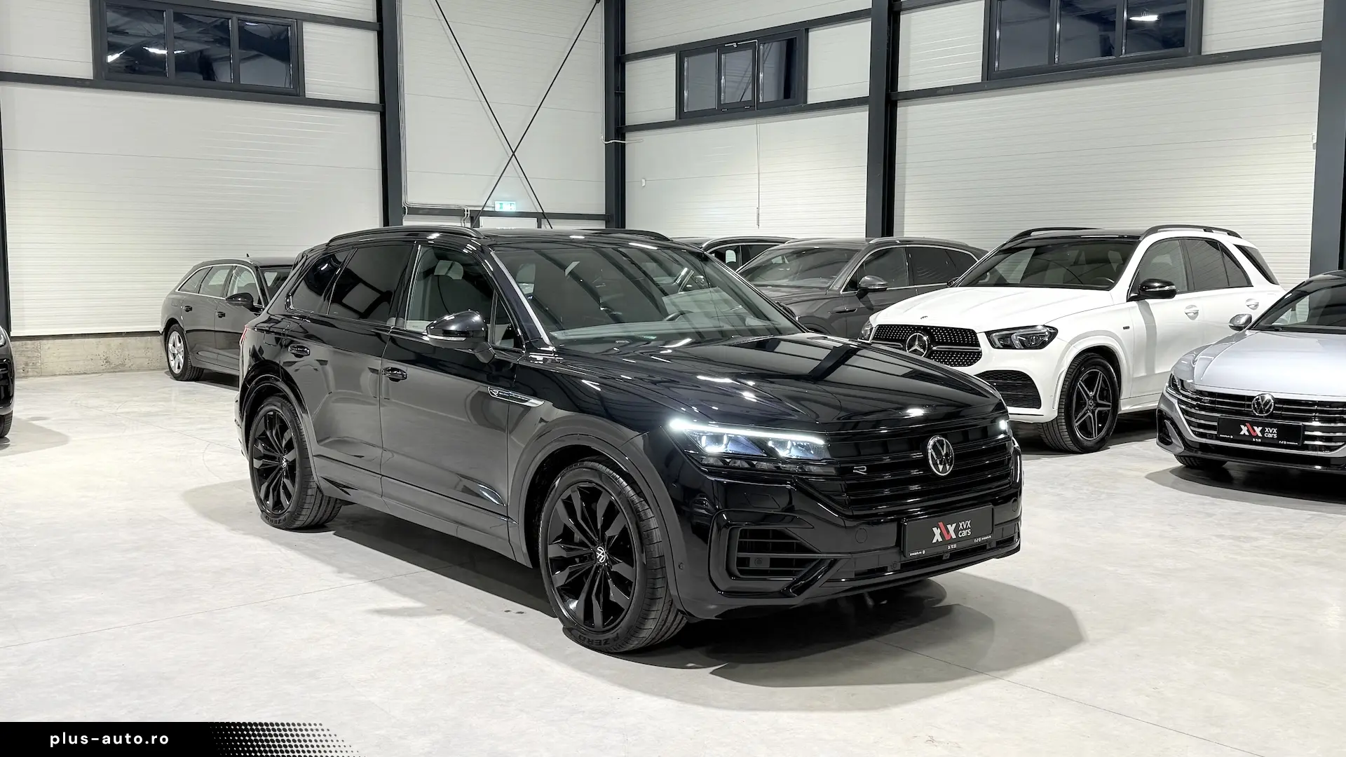 VW Touareg R 462cai Panoramic IQ Light ACC Keyless HeadUp