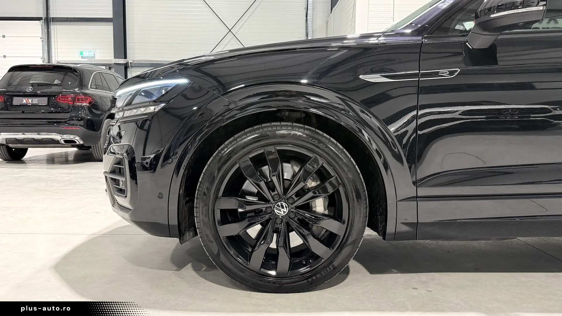 VW Touareg R 462cai Panoramic IQ Light ACC Keyless HeadUp