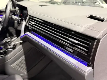 VW Touareg R 462cai Panoramic IQ Light ACC Keyless HeadUp