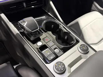 VW Touareg R 462cai Panoramic IQ Light ACC Keyless HeadUp