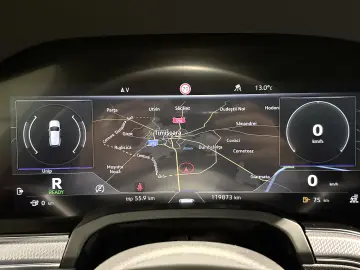 VW Touareg R 462cai Panoramic IQ Light ACC Keyless HeadUp