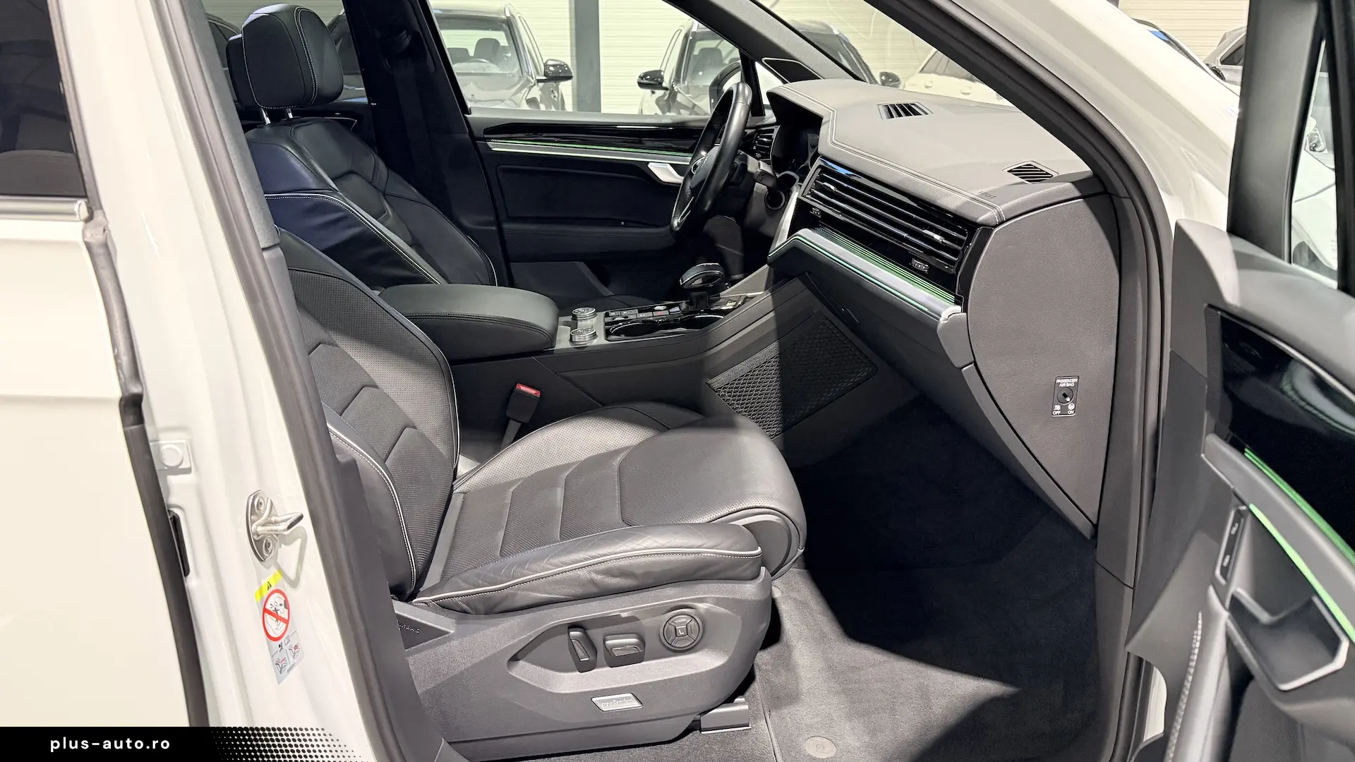 VW Touareg Masaj Ventilatie Panoramic IQLight Keyless Carlig