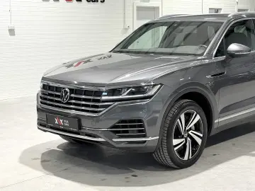 VW Touareg Panoramic Cockpit LED Scaune Electrice Dynaudio