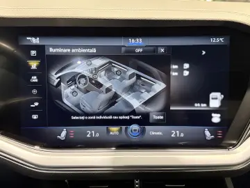 VW Touareg Panoramic Cockpit LED Scaune Electrice Dynaudio