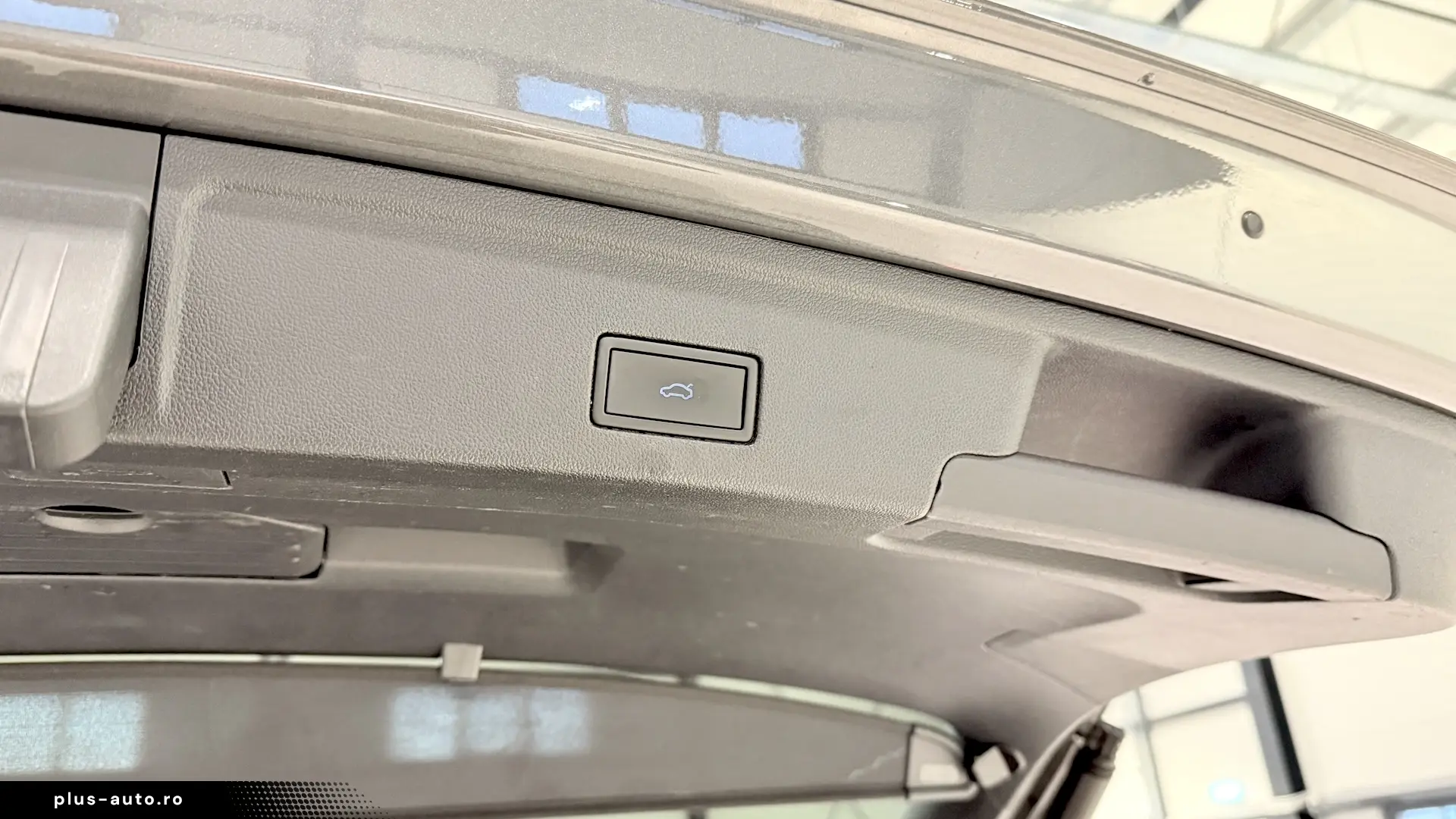 VW Touareg Panoramic Cockpit LED Scaune Electrice Dynaudio