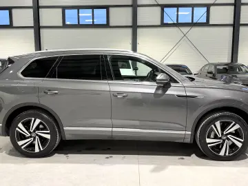 VW Touareg Panoramic Cockpit LED Scaune Electrice Dynaudio