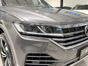 VW Touareg Panoramic Cockpit LED Scaune Electrice Dynaudio