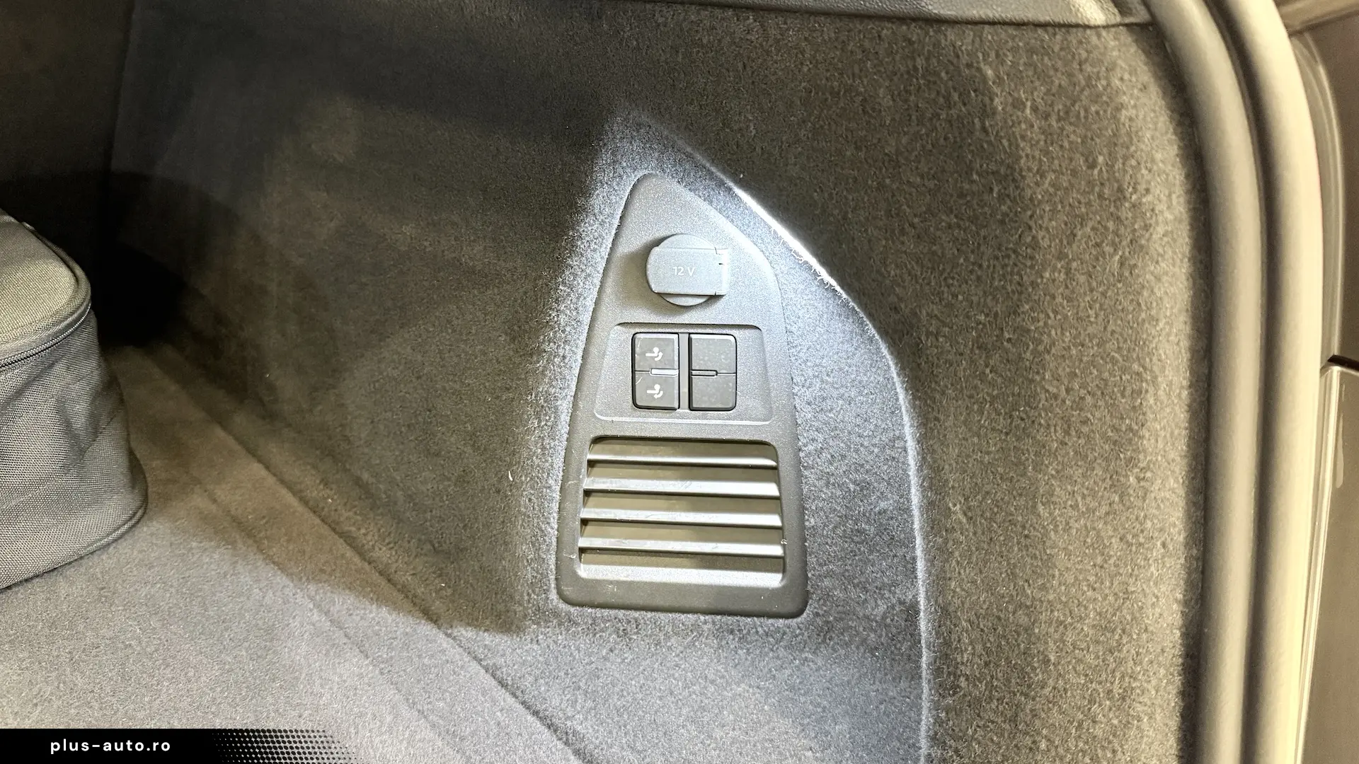 VW Touareg Panoramic Cockpit LED Scaune Electrice Dynaudio