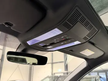 VW Touareg Panoramic Cockpit LED Scaune Electrice Dynaudio