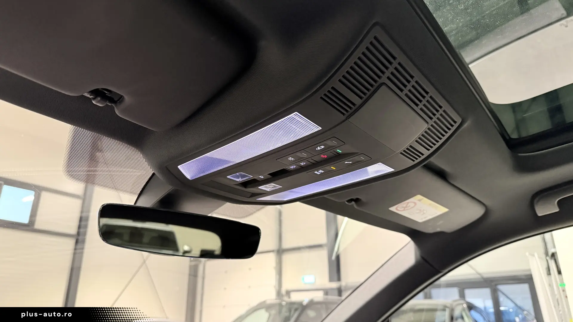 VW Touareg Panoramic Cockpit LED Scaune Electrice Dynaudio