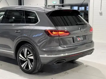 VW Touareg Panoramic Cockpit LED Scaune Electrice Dynaudio