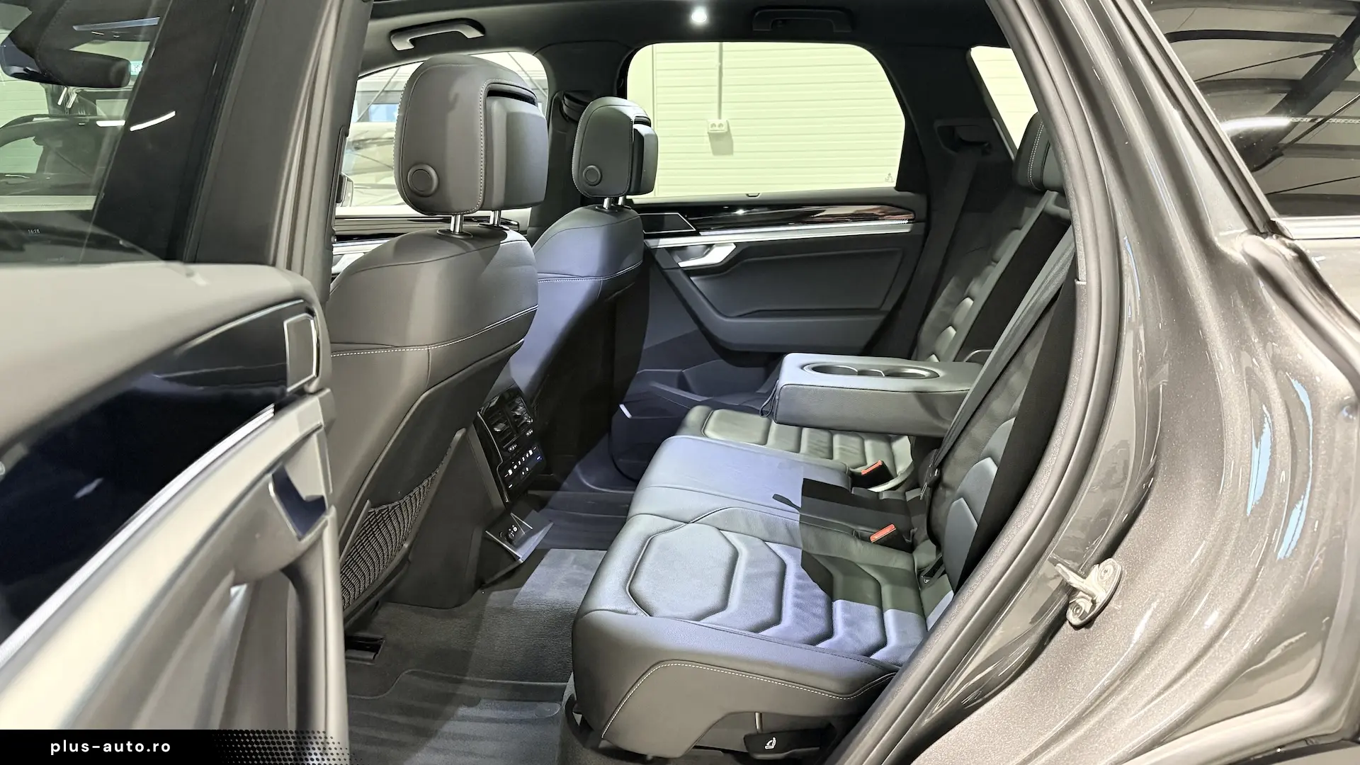 VW Touareg Panoramic Cockpit LED Scaune Electrice Dynaudio