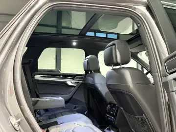 VW Touareg Panoramic Cockpit LED Scaune Electrice Dynaudio