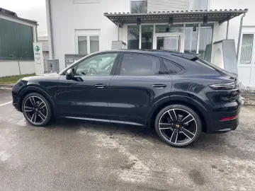 PORSCHE CayenneCoupe. SportDesign HA Lenk. Standh. InnoD