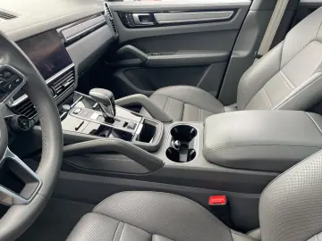 PORSCHE CayenneCoupe. SportDesign HA Lenk. Standh. InnoD