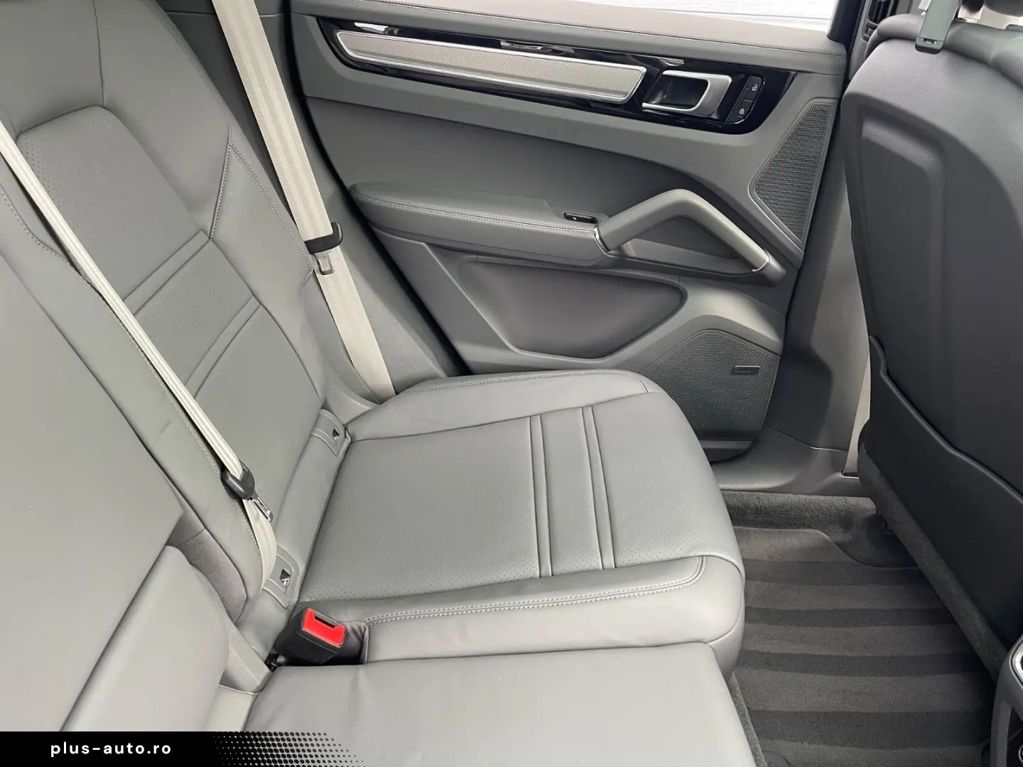 PORSCHE CayenneCoupe. SportDesign HA Lenk. Standh. InnoD