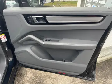 PORSCHE CayenneCoupe. SportDesign HA Lenk. Standh. InnoD