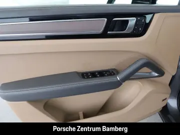 PORSCHE Cayenne Turbo  Head-Up  InnoDrive  Massage  Spor