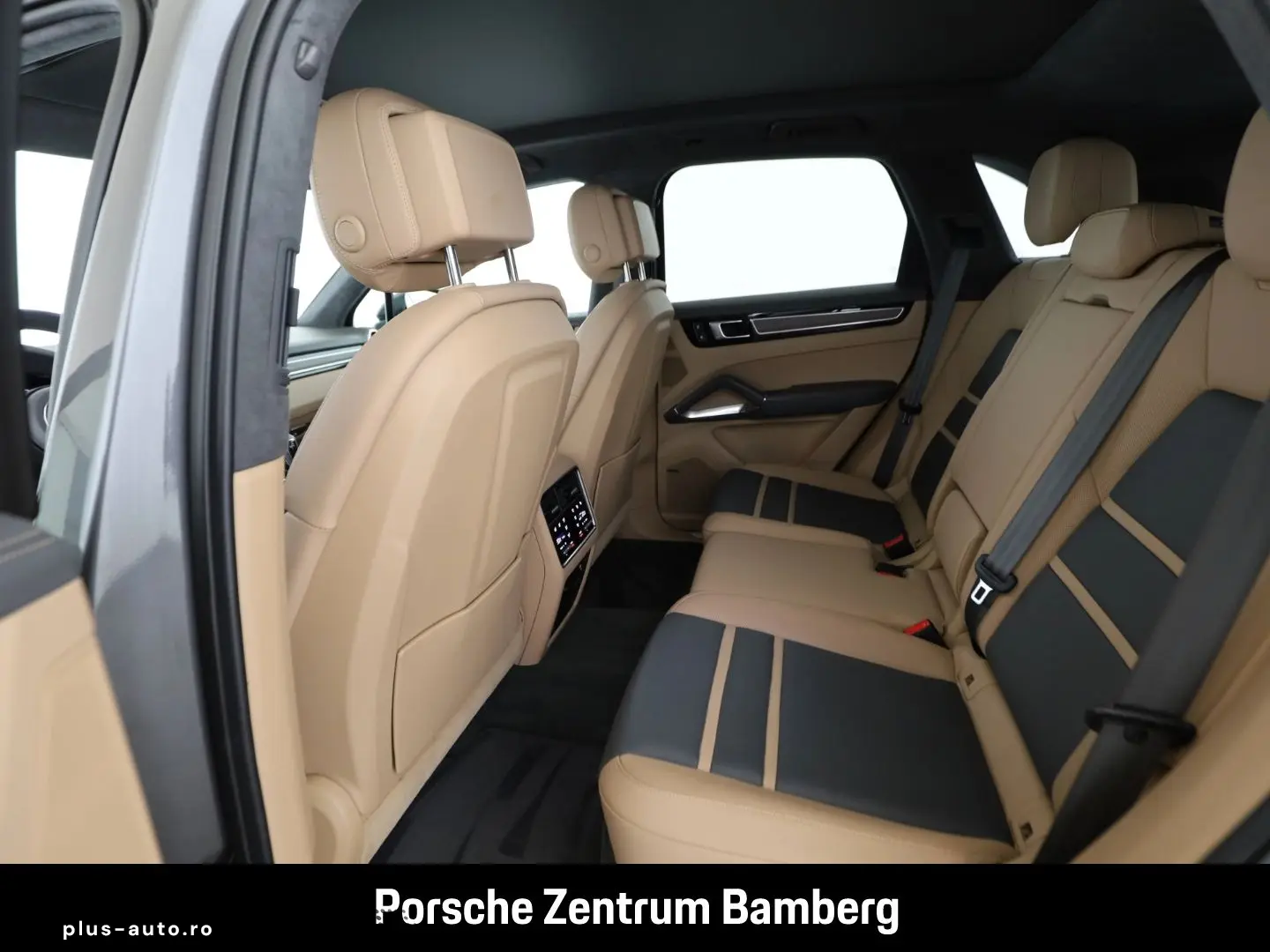 PORSCHE Cayenne Turbo  Head-Up  InnoDrive  Massage  Spor